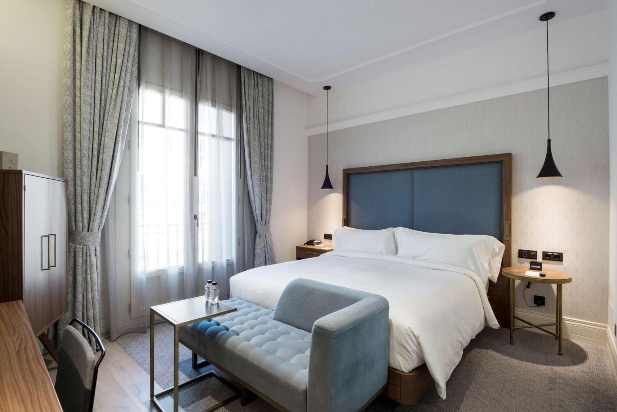 Doubletree By Hilton Madrid-Prado Hotel Exterior photo